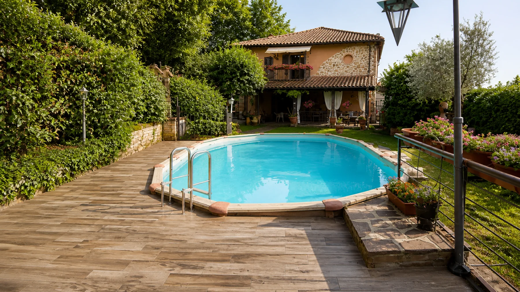 04-piscina-esterno-editoriale